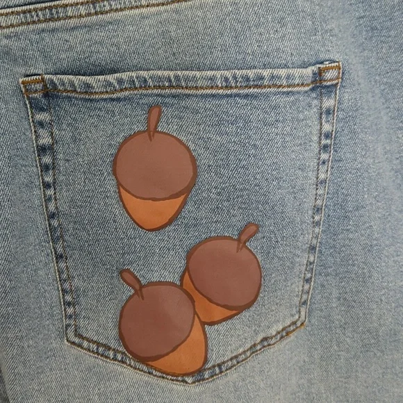 Size 28 Disney Chipmunks and Acorn Jeans - Picture 10 of 14